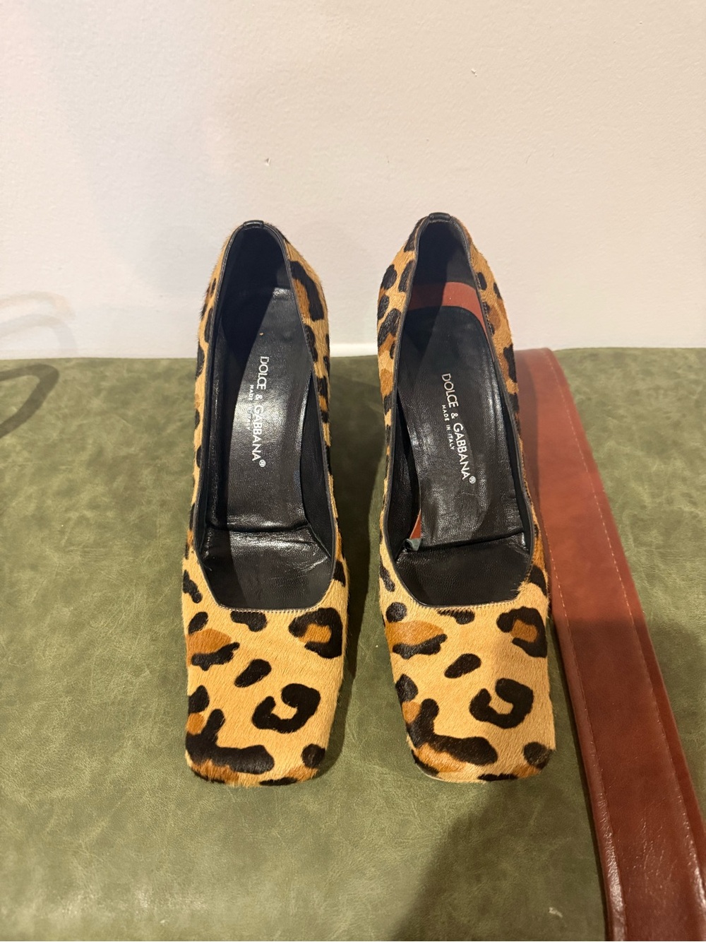 Dolce & Gabbana Leopard Print Square-Toe Heels - Tan & Black